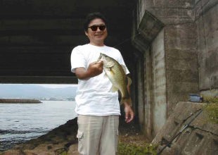 batta21さんが釣った48.8cmのバス